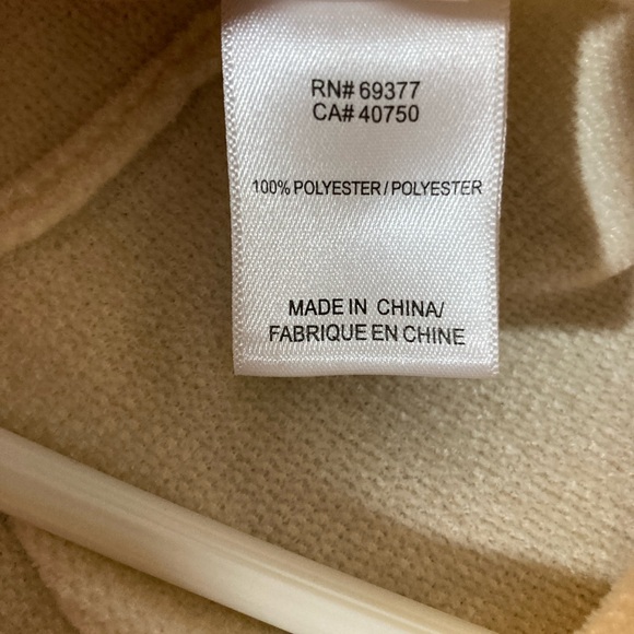 Wynne Lounge, P/L Ivory Button Down, Women's Oversized Sweater - Picture 5 of 7